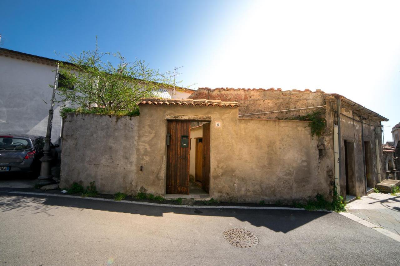 Apartamento Adelina E Il Bosso Policastro Bussentino Exterior foto