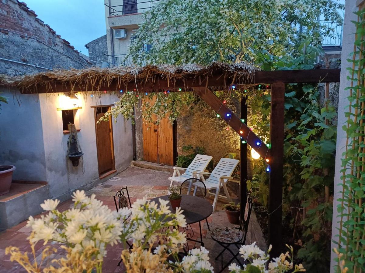Apartamento Adelina E Il Bosso Policastro Bussentino Exterior foto