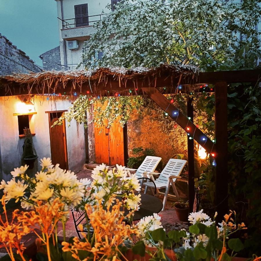 Apartamento Adelina E Il Bosso Policastro Bussentino Exterior foto