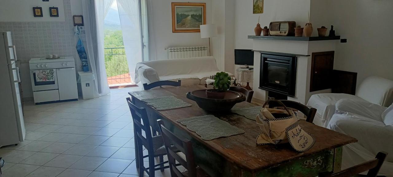Apartamento Adelina E Il Bosso Policastro Bussentino Exterior foto
